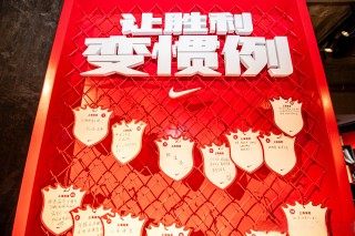 关于中超榜首之争愈演愈烈，谁能夺得最后胜利？的信息